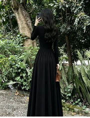 Hepburn-Style Black Long-Sleeve Dress