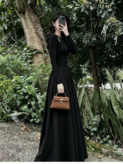 Hepburn-Style Black Long-Sleeve Dress